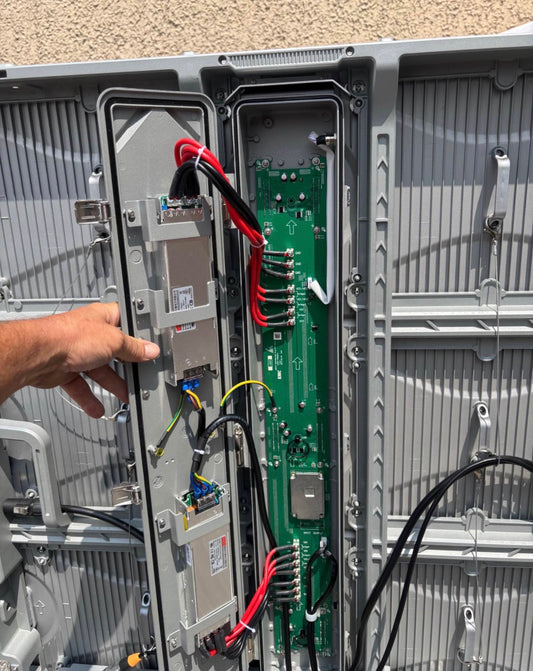 37.75"X113.75", 1 SIDED, CROSSFIRE 6MM, OUTDOOR LED SIGN